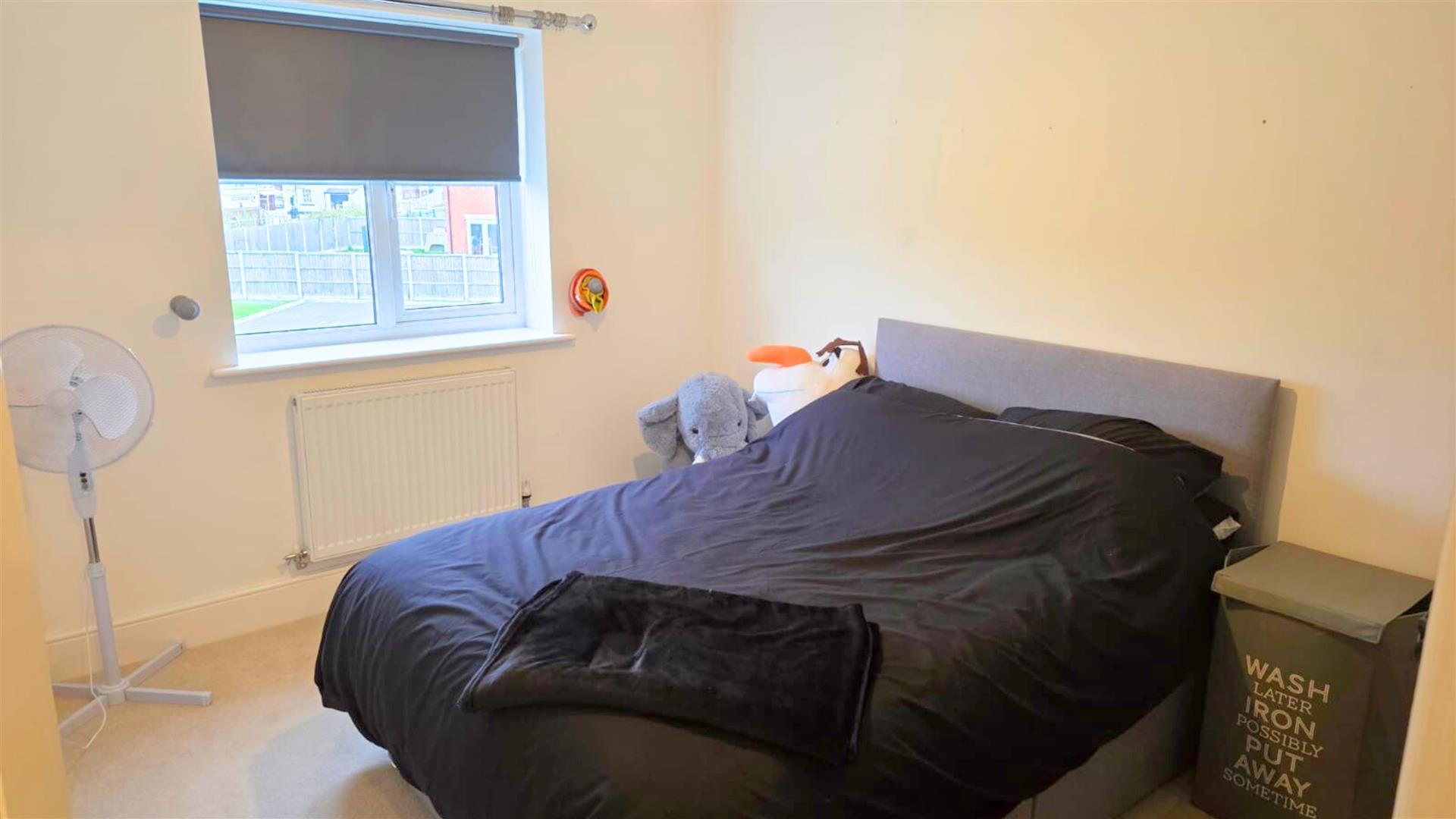 16 Lovett Place, Gobowen, SY11 3QS Let Agreed